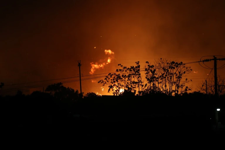 Θεσσαλονίκη: Σκληρή ολονύχτια μάχη με τις φλόγες στο Ωραιόκαστρο - Νέα μηνύματα 112