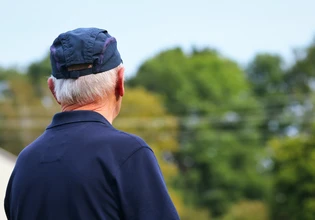 Συνταξιοδότηση: Αύξηση στα όρια ηλικίας από το 2030