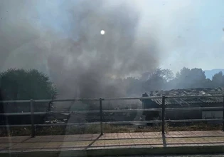 Φωτιά στο Πλατάνι Πάτρας – Σηκώθηκαν εναέρια μέσα, διακοπή της κυκλοφορίας