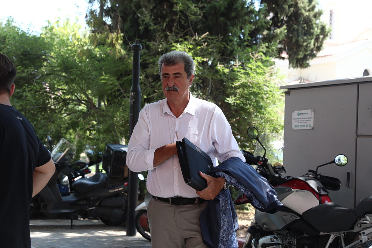 Επιστρέφει στην Κοινοβουλευτική Ομάδα του ΣΥΡΙΖΑ ο Παύλος Πολάκης