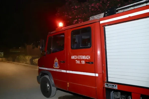 Θεσσαλονίκη: Φωτιά σε ΙΧ με έναν νεκρό στο Ωραιόκαστρο