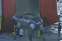 Ραφήνα: Αυτοκίνητο σφήνωσε στον καταπέλτη πλοίου