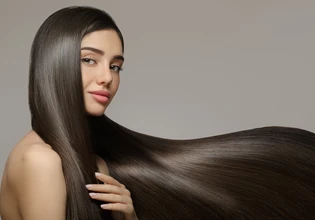 Izzy Steam Pro: Η πρέσα μαλλιών που φέρνει το sleek look στο σπίτι