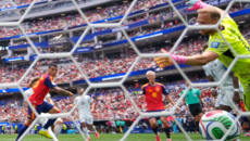 Κεφαλιά ο Πόρο και 2-0 η Ισπανία την Αυστρία (vids)