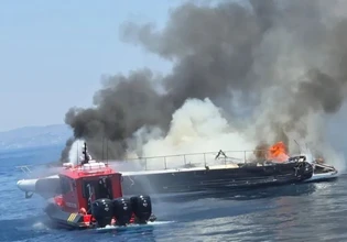 Συνελήφθη ο κυβερνήτης του ταχύπλοου που βυθίστηκε μετά από πυρκαγιά