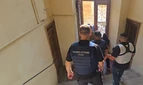Σύρος: «Άρπαξα το μαχαίρι με το οποίο έτρωγα και της επιτέθηκα» – Τι είπε στην απολογία του ο 41χρονος για τη δολοφονία