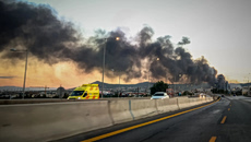 &Phi;&omega;&tau;&iota;ά &sigma;&tau;&omicron; &Omega;&rho;&alpha;&iota;ό&kappa;&alpha;&sigma;&tau;&rho;&omicron;: Έ&phi;&tau;&alpha;&sigma;&epsilon; &mu;έ&chi;&rho;&iota; &tau;&eta;&nu; &Alpha;&tau;&tau;&iota;&kappa;ή &kappa;&alpha;&iota; &tau;&eta;&nu; &Kappa;ό&rho;&iota;&nu;&theta;&omicron; &tau;&omicron; &tau;&omicron;&xi;&iota;&kappa;ό &nu;έ&phi;&omicron;&sigmaf;