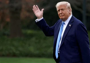 Παίρνει πίσω ο Τραμπ τις χρεώσεις 20% για το Ορμούζ: Τις αντικαθιστά με συμφωνίες με τα κράτη του Κόλπου