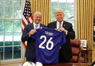Μουντιάλ σε 60 δευτερόλεπτα: Ο Ντόναλντ «χτύπησε», ο Μίκυ πότε; (vid)