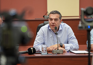 «Τώρα Μιλάμε» στη Λέσβο: Ο Αλέξης Τσίπρας συνομιλεί με τους κατοίκους του νησιού