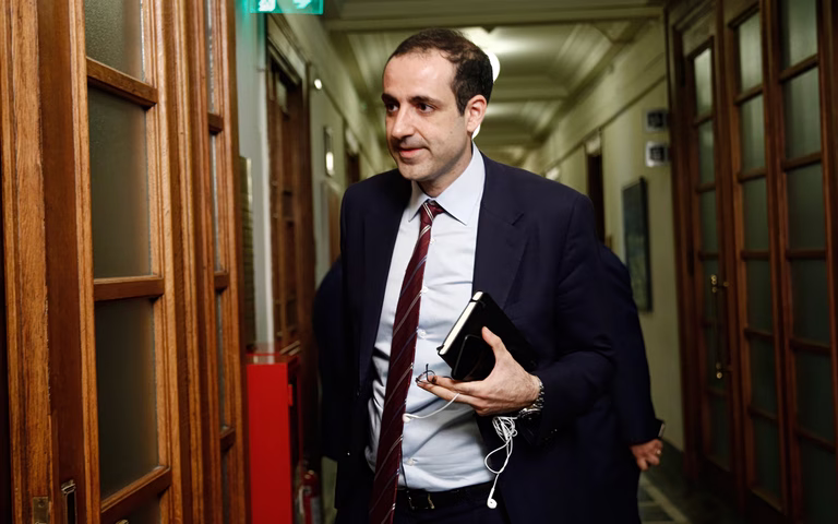 Γρηγόρης Δημητριάδης: Επίδειξη θράσους αφού εξασφάλισε τη (συγ)κάλυψη της κυβέρνησης για τις υποκλοπές
