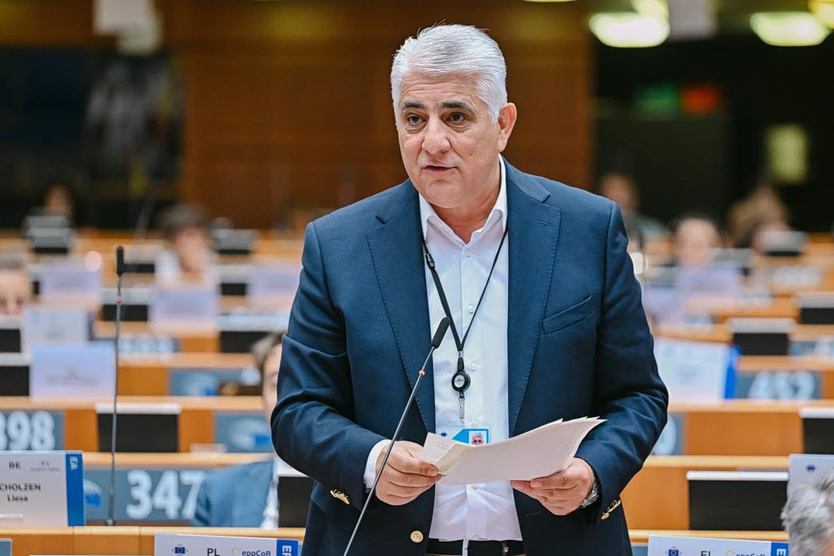 ΚΕΔΕ: Η ανανέωση των γενεών στη γεωργία αποτελεί προϋπόθεση για τη βιωσιμότητα της ελληνικής υπαίθρου