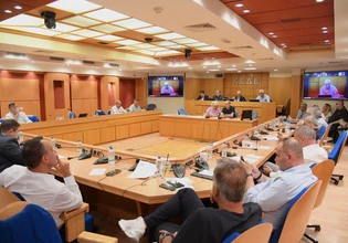 Στο επίκεντρο του ΔΣ της ΚΕΔΕ θεσμικές ρυθμίσεις και χρηματοδότηση των Δήμων