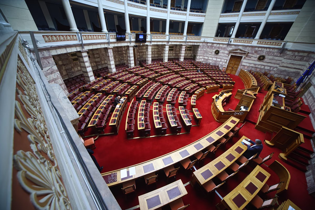 Βουλή: Οι ανακατατάξεις στον χάρτη του Κοινοβουλίου – Οι ανατροπές και η «νέα» πολιτική δύναμη