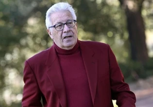 Πέθανε ο γνωστός Ιταλός τραγουδιστής Πεπίνο Ντι Κάπρι