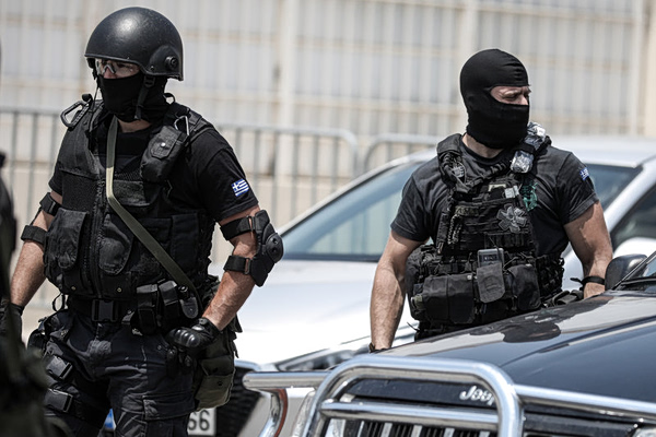 Ζεφύρι: Εξαρθρώθηκε «οικογενειακή επιχείρηση» τηλεφωνικών απατών με λεία αξίας άνω των 1,6 εκατ. ευρώ