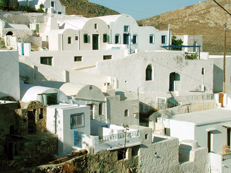 ΥΠΕΝ: Ανοίγει ο δρόμος για ιδιωτική πολεοδόμηση σε μικρούς οικισμούς σε νησιά – Προϋποθέσεις και εξαιρέσεις