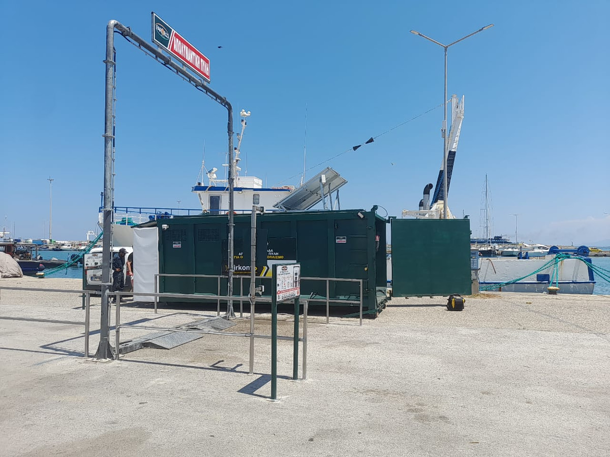 24ωρος σταθμός απολύμανσης στην πύλη εισόδου του λιμανιού Κυλλήνης